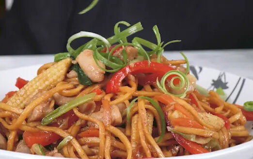 How to make chicken chow mein like the takeaway
