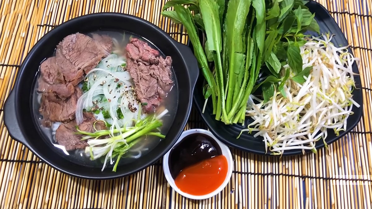 How to cook Authentic Vietnamese beef pho recipe
